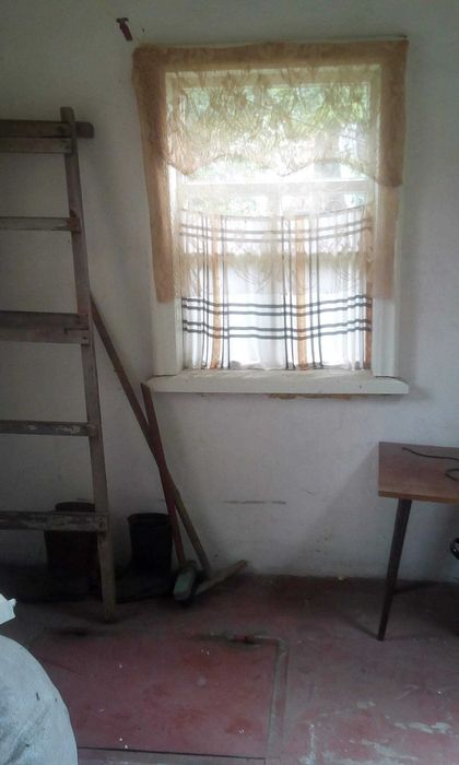 Продам 1/2 будинку в Крюкові