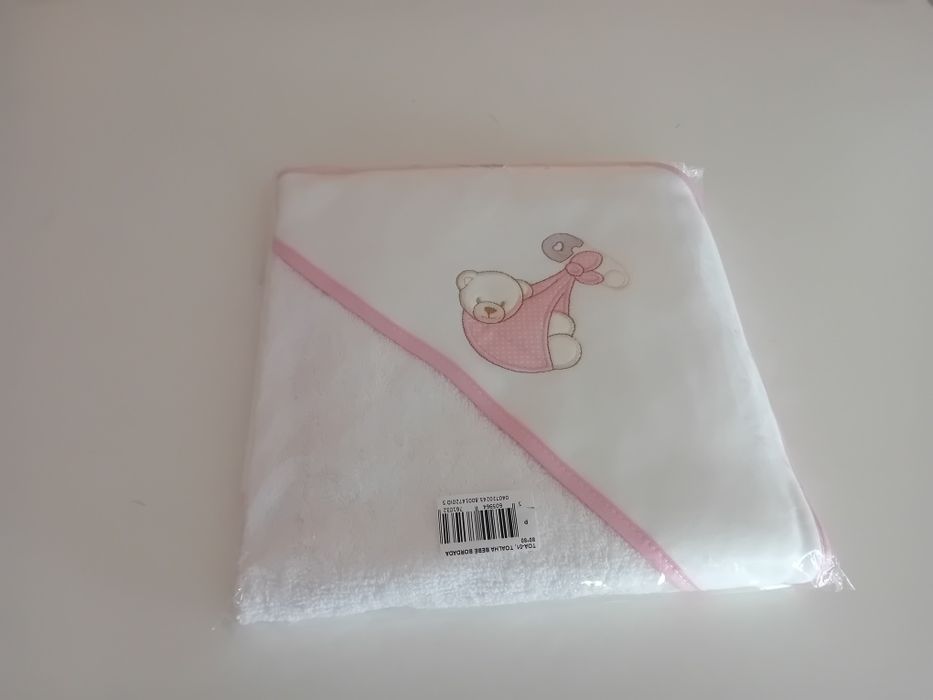 Toalha de banho bebé