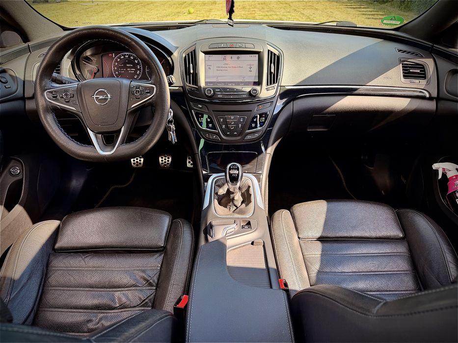 Opel Insignia  Sport Tourer OPC Line (B20DTH 170km)