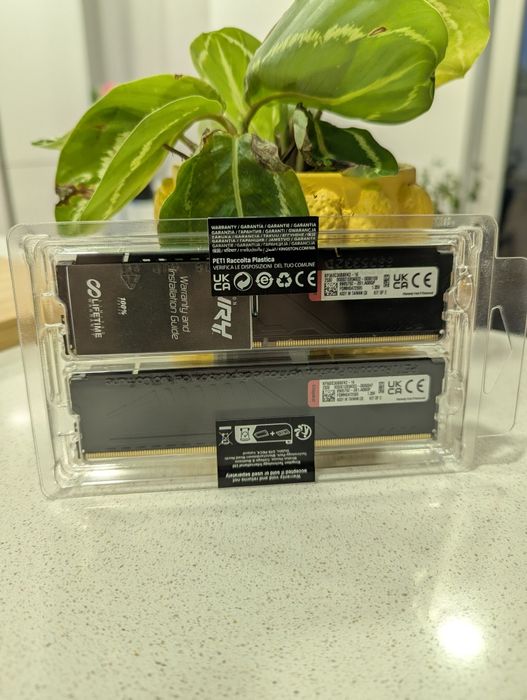Memória RAM Kingston Fury Beast 16GB RAM 6000MT/s DDR5 CL36 (2x8GB)