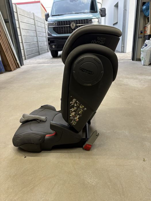 Fotelik samochodowy Britax Romer Kid Fix III s 15-36 kg