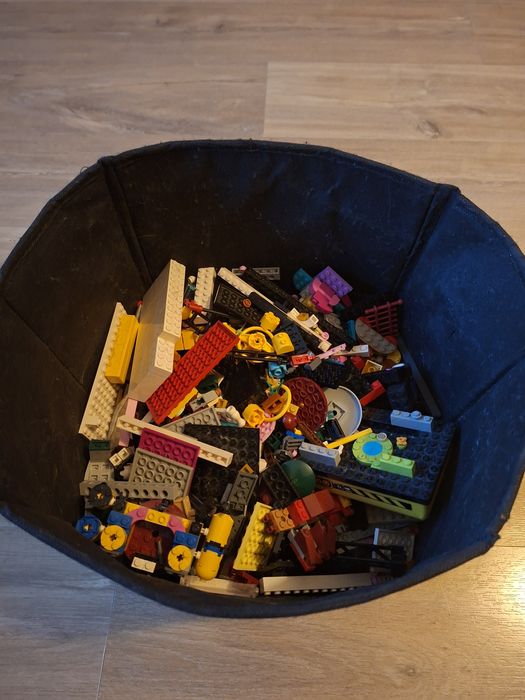 Karton klocków lego 2,8kg