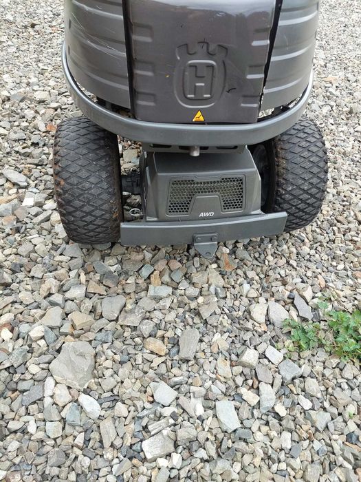 Traktorek kosiarka Husqvarna R422Ts AWD super stan
