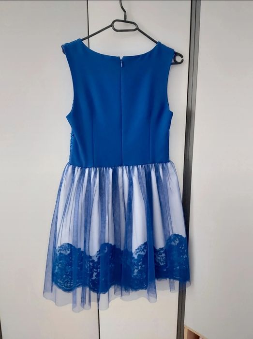 Sukienka krótka okazjonalna granatowo-biala