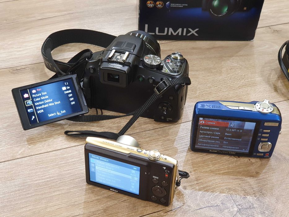 Вінтажний цифровий фотоапарат / Мильниця нульових Y2K ( Nikon ,Kodak, Lumix)