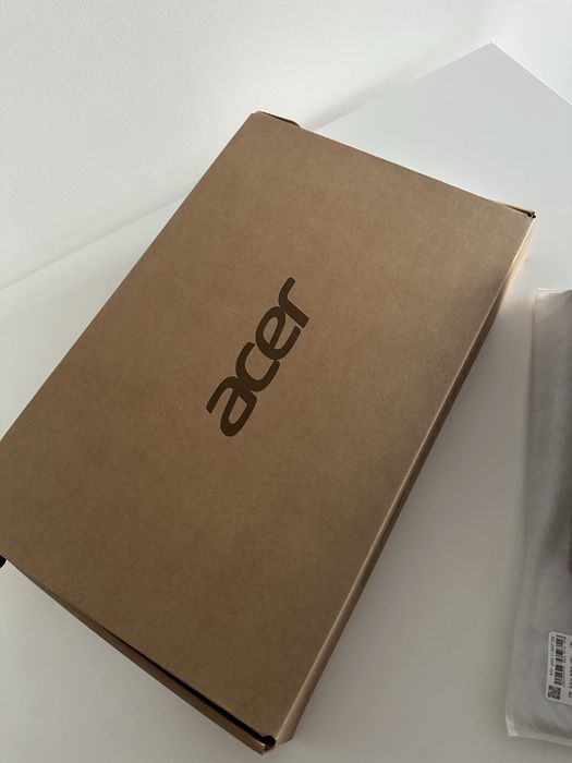 Acer Aspire 3 15 16GB Ryzen 7 AMD Radeon