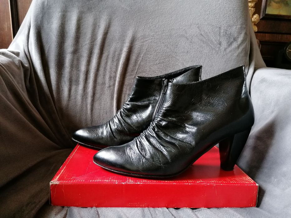 Buty damskie botki