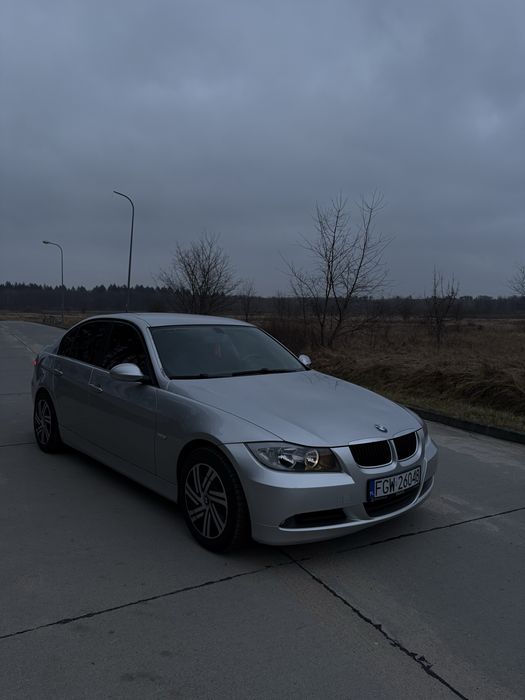 BMW 320i e90 2005 rok