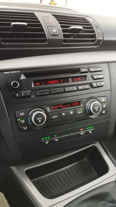 BMW série 1 só 157.000km