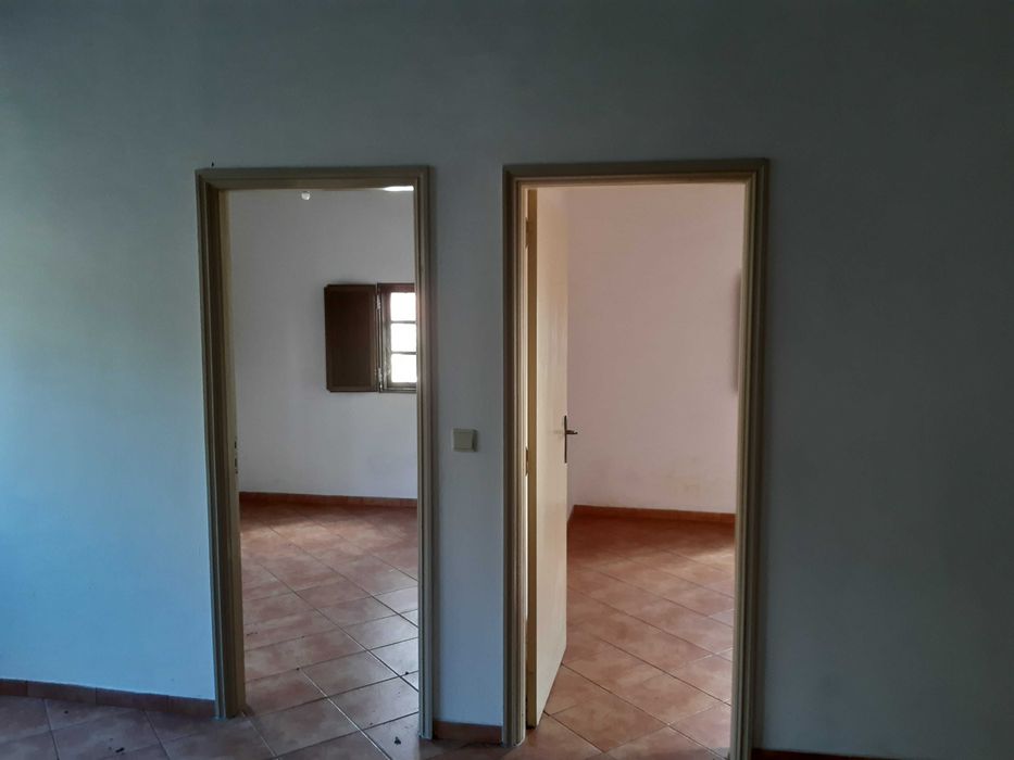 Arrenda Casa R/Ch - Castromil/Sobreira