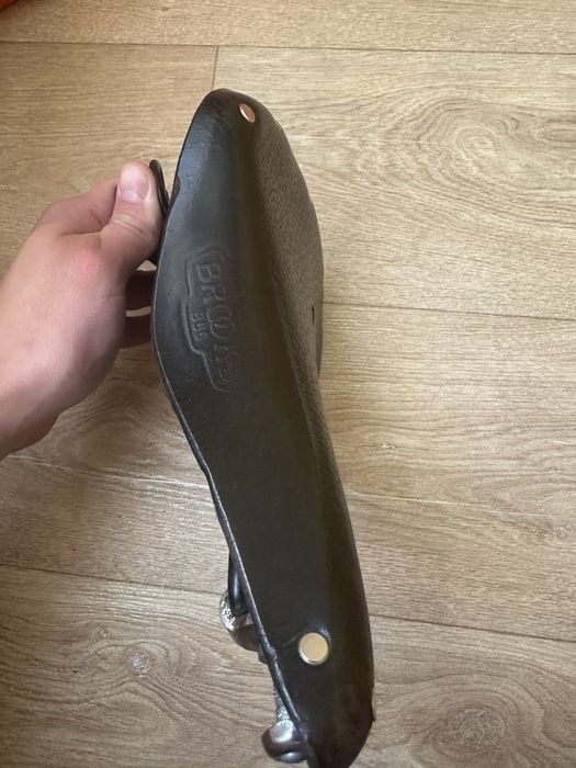 Продам велосипедное седло brooks