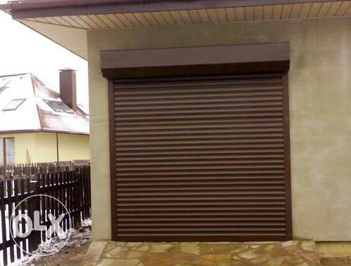 Гаражні ворота Kruzik, захисні роллети.