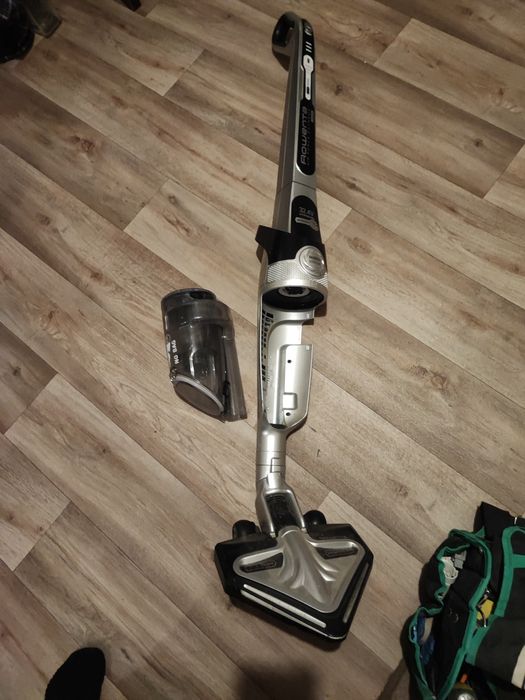 Rowenta RH8995WO Air Force Extreme Silence 32,4v