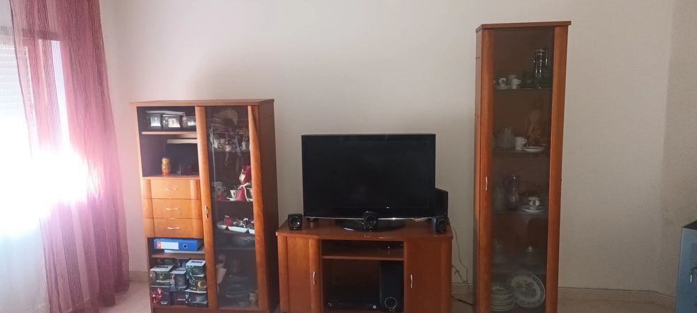 Móvel  de Sala em Madeira
