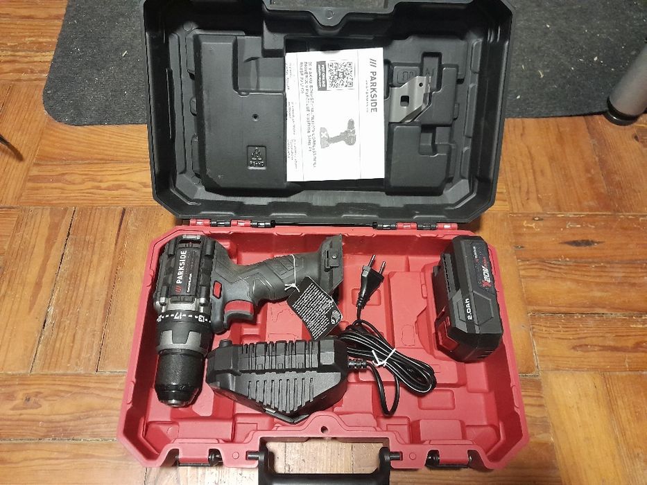 Furadora/Aparafusadora Parkside Performance 20V Brushless + Bateria 2Ah + Carregador