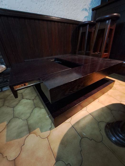 Mesa de centro em madeira