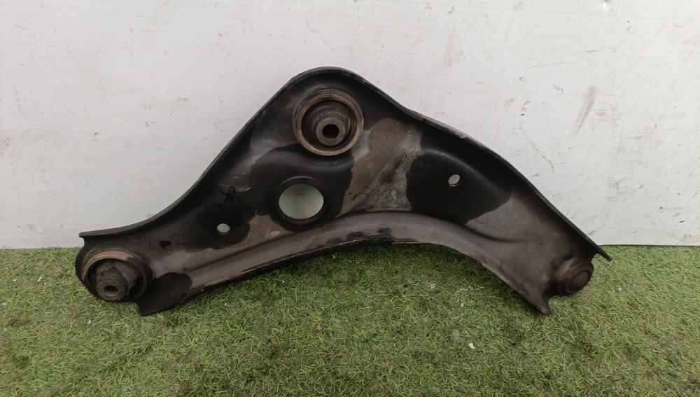 Braço de suspensão frente esquerdo NISSAN Qashqai II (J11)