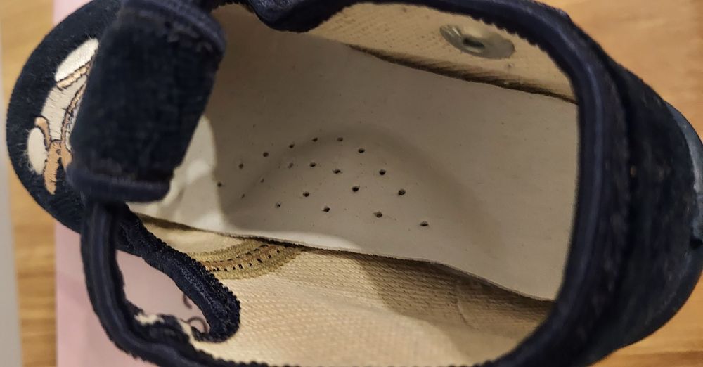 Kapcie dla dziecka buciki kapcioszki rozmiar 20