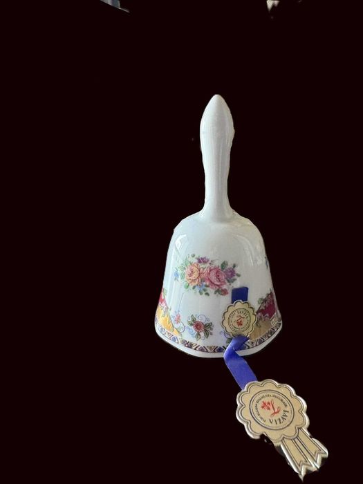 Sino em porcelana Limoges Vizavi de Itália.