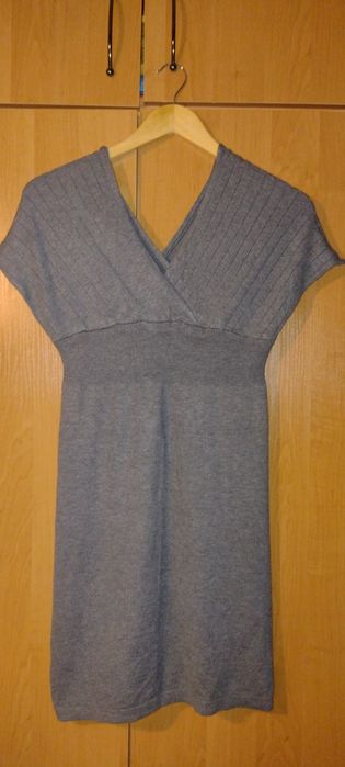 Sukienka dzianinowe szara