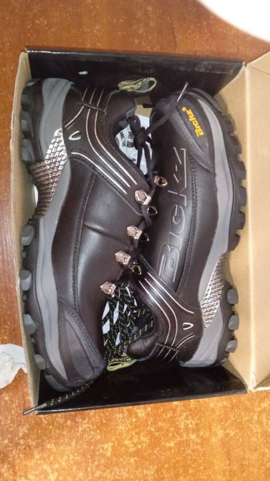 Робоча обув Baťa