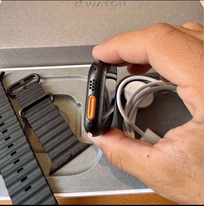 APPLE Watch Ultra 2 GPS + Cellular 49mm Titânio Preto