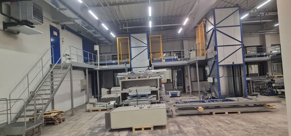 Skup przenośników rolkowych taśmowych lini produkcyjnych
