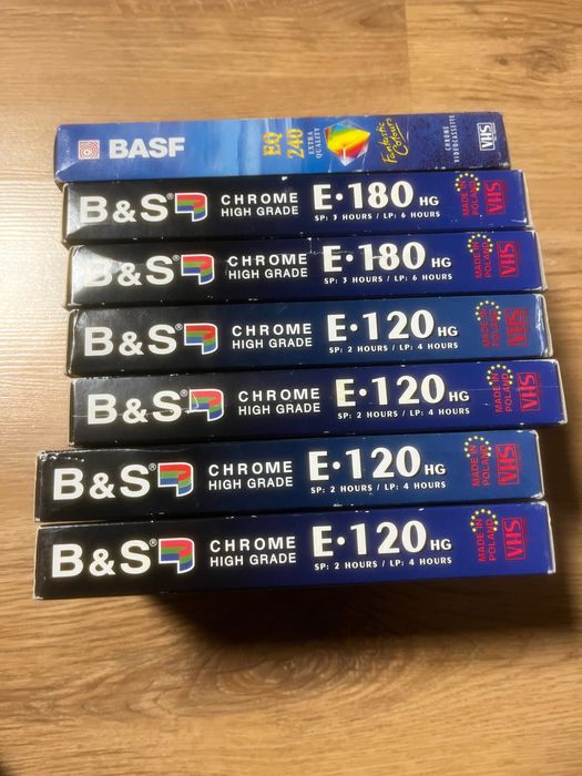 Kasety VHS i magnetofonowe