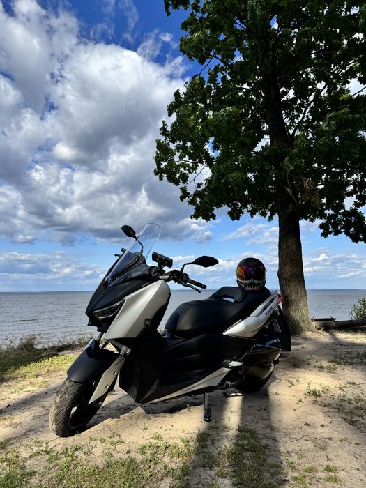 Yamaha X-max 250 2022