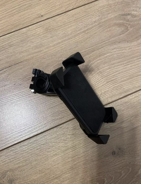 Универсальный держатель Syrinx для телефона