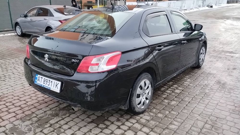 Продам Peugeot 301 (2016)
