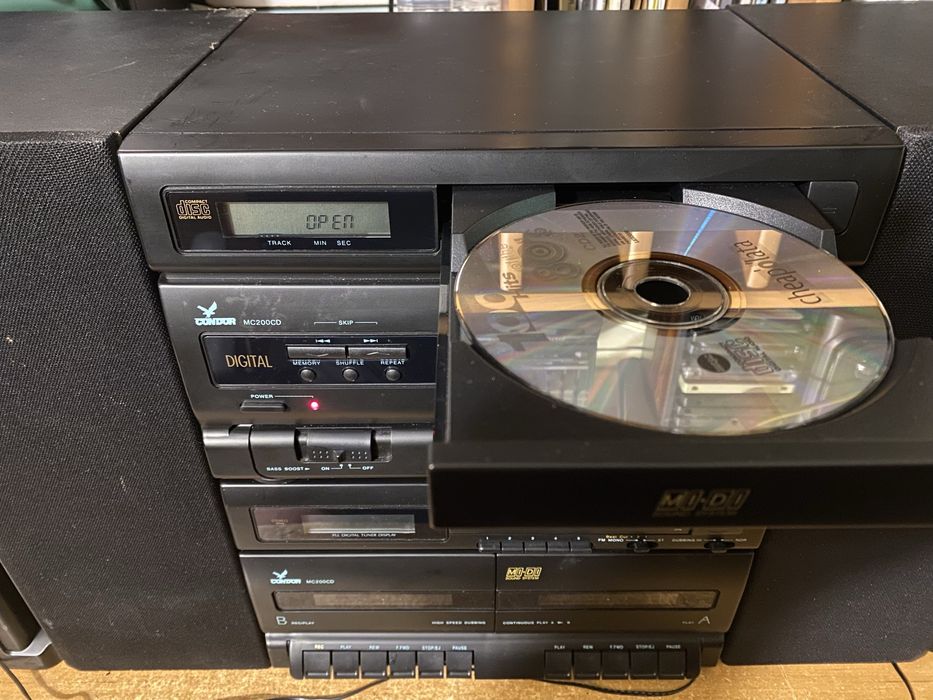 Wieża Condor MC 200 CD z kolumnami