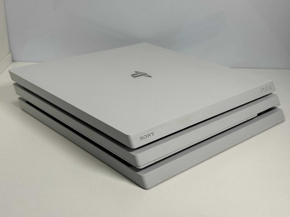 Konsola PlayStation 4 Pro 1TB CUH-7216B Biała