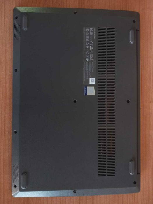 Lenovo V15-IIL i3 8GB RAM 256GB SSD