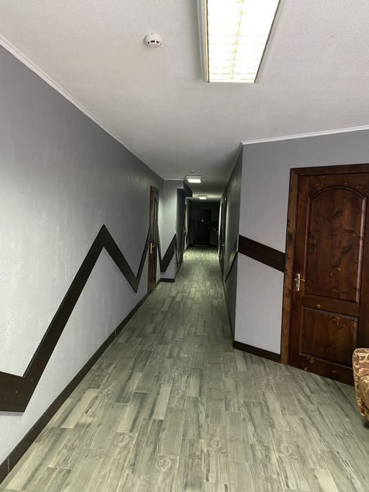 Оренда комерційної нерухомості 740м2 з власною земельною ділянкою