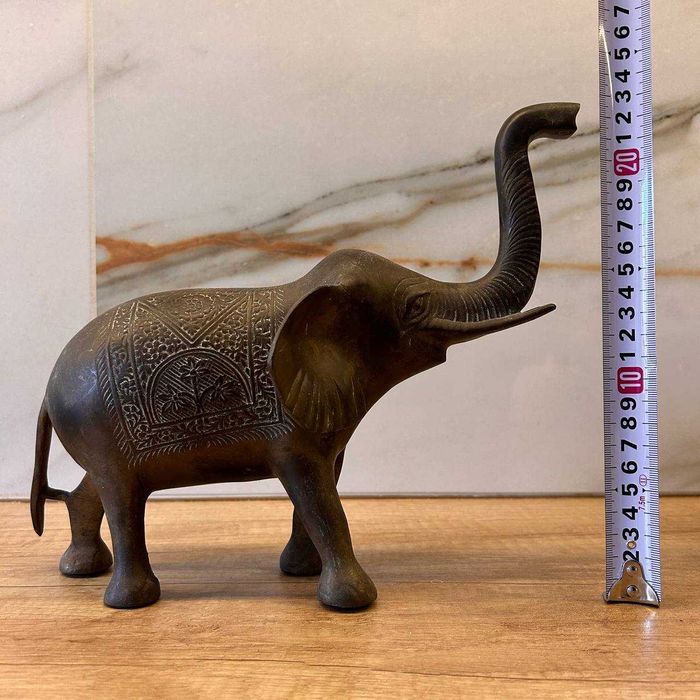 Вінтажна статуетка слон, бронза