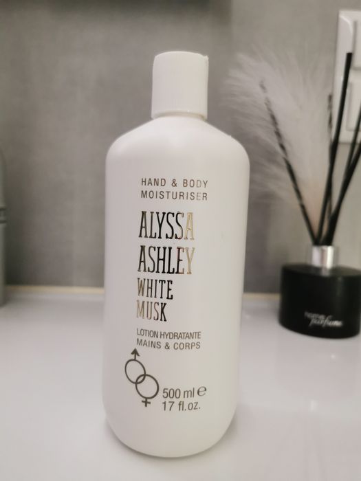 Balsam do rąk i ciała Alyssa Ashley White Musk 500 ml | Nawilżający lotion