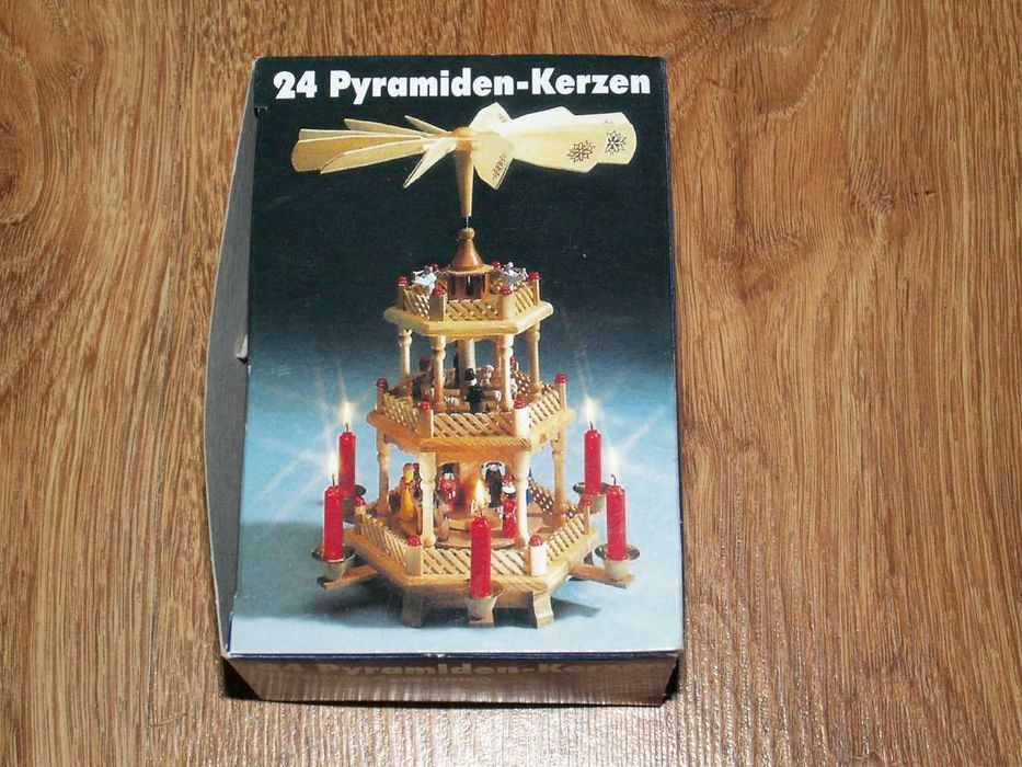 Ozdobne czerwone świece do piramidy/ karuzeli - szopki - 24 sztuk