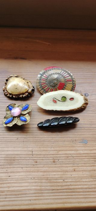 Zestaw broszek  lata sześćdziesiąte