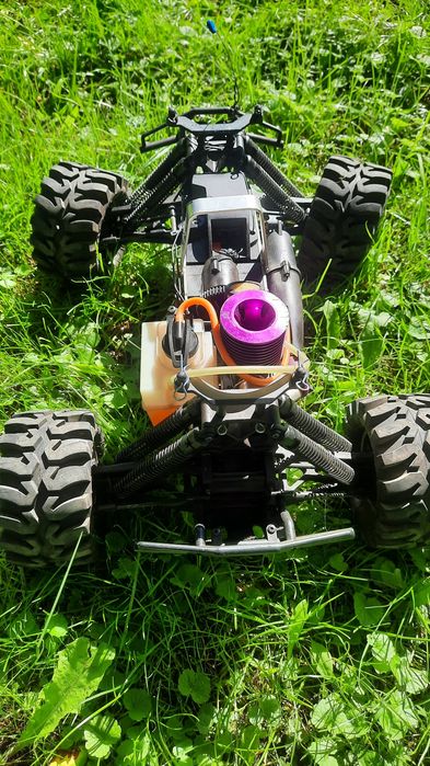 Model samochodu rc spalinowy, HPI Savage 25. bardzo duży.