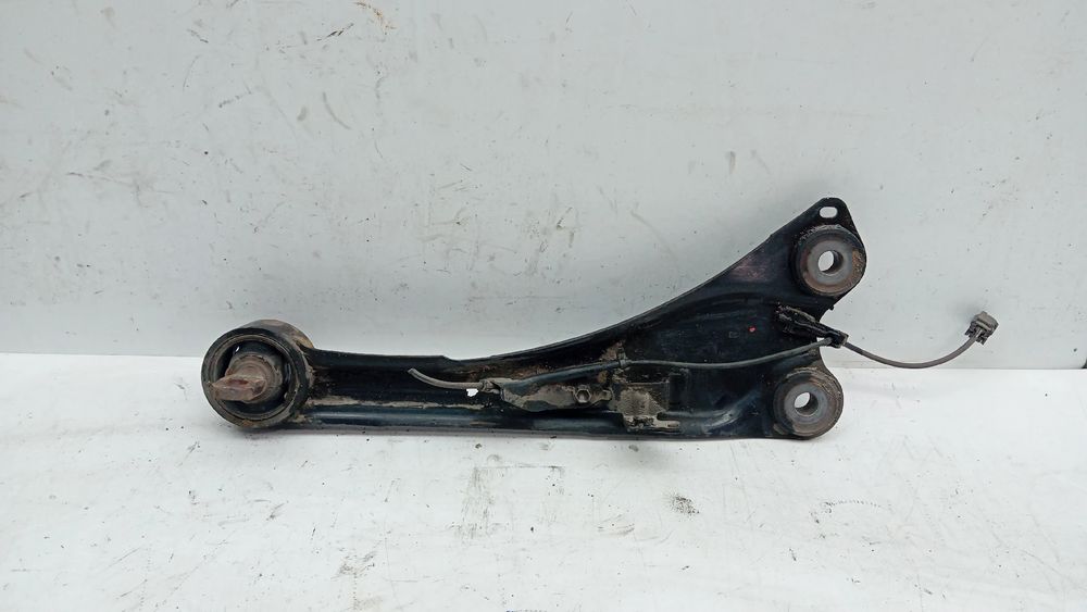 Braço de suspensão trás direito TOYOTA Avensis Wagon (_T27_)
