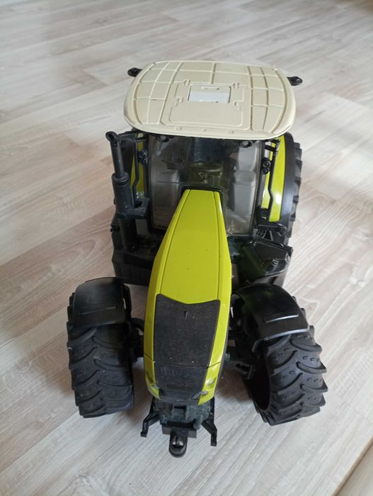 Bruder 03012 traktor Claas