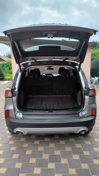 Ford Escape Гібрид PHEV (Plug-In Hybrid Electric Vehicle) 2021 року