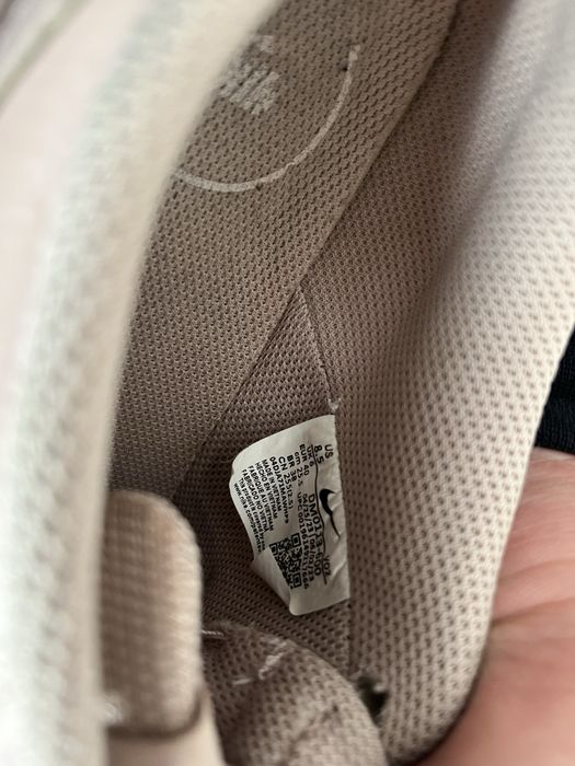 Кросовкий найк оригинальные женские