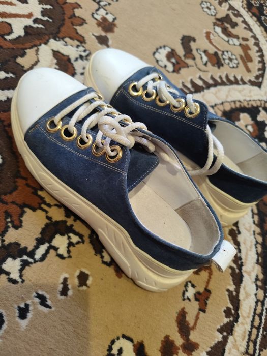 Кросівки 40р весна, літо