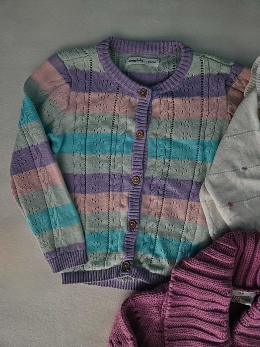 Sweterki dziewczęce 92
