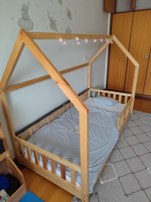 Cama Montessori com colchão