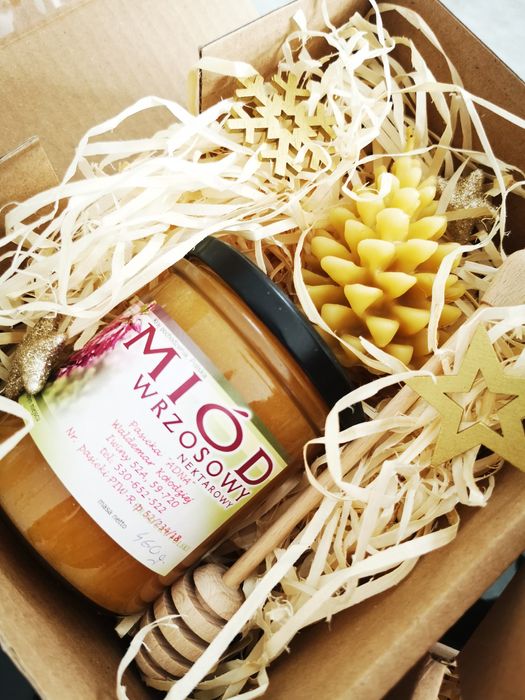 Miód świece boxy świąteczne