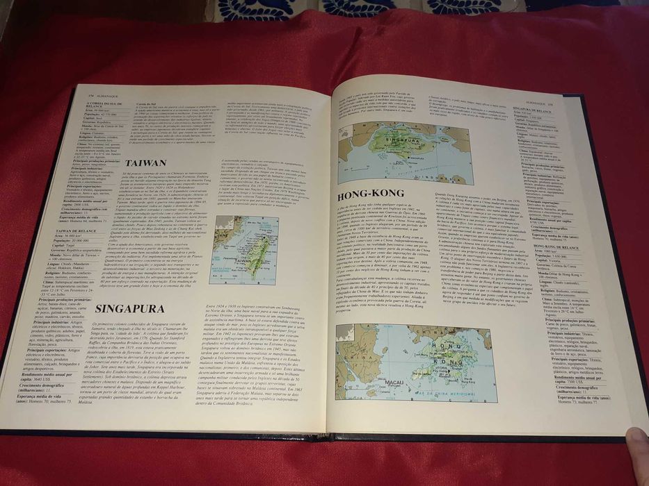 Livro de Capa Dura" CHINA"