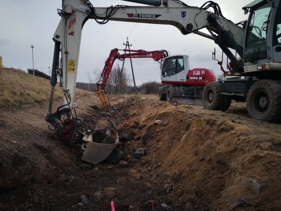 Usługi wywrotką 3oś,4oś ,koparko-ładowarką koparką kołową, zamiatarką